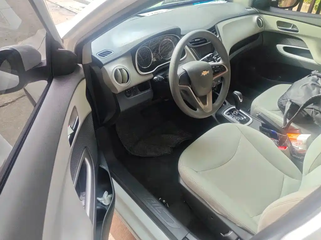 Chevrolet Sail — миниатюра 13
