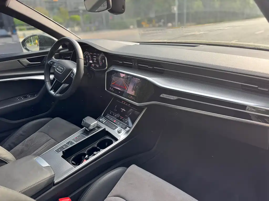 Audi A6L 2020 45 TFSI quattro