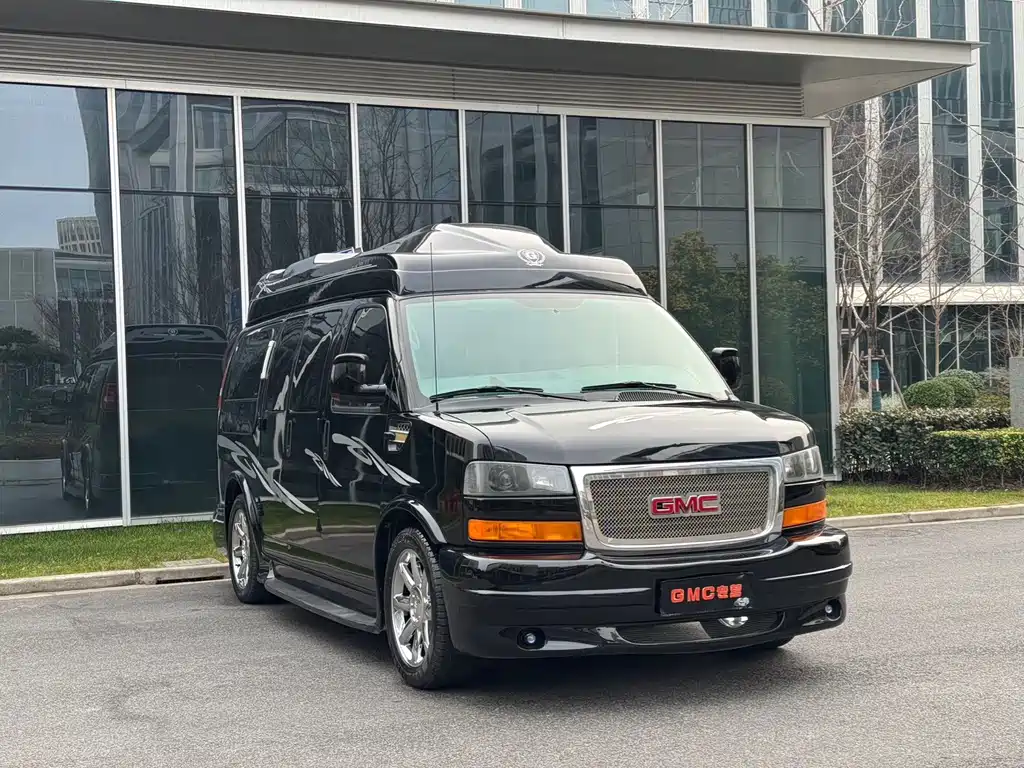GMC Savana 2011 5.3L 7 мест