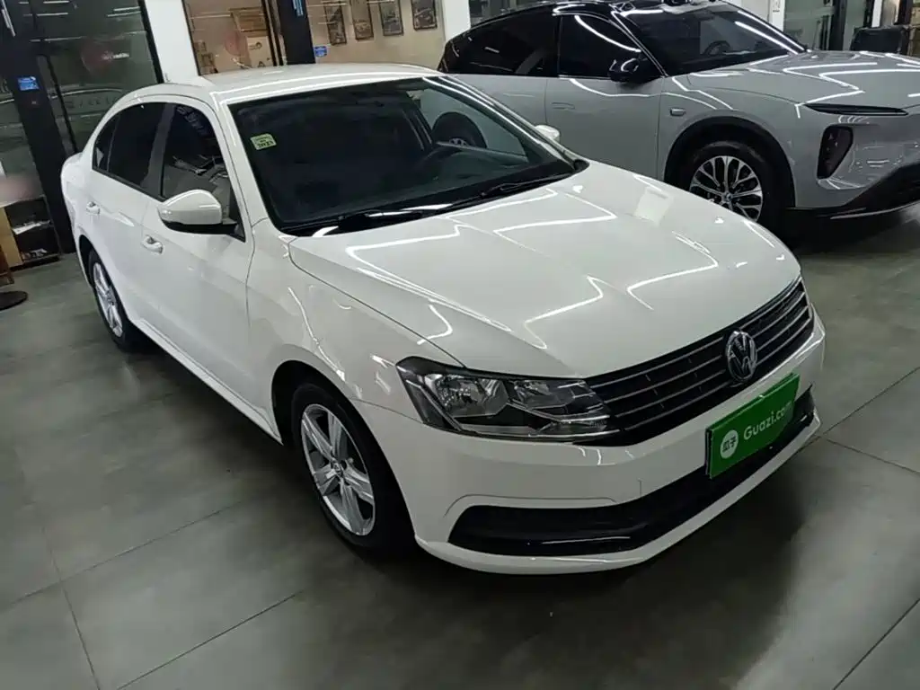 Volkswagen Lavida — миниатюра 4