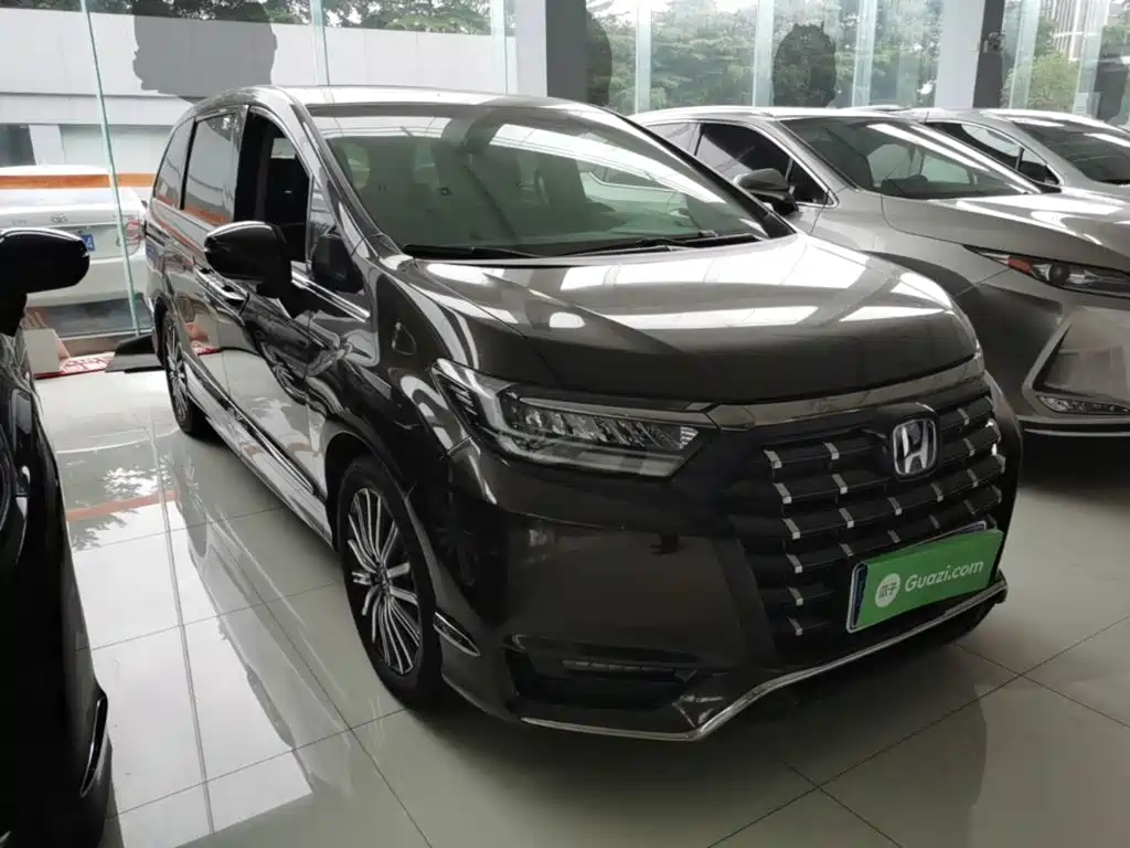 Honda Elysion — миниатюра 4