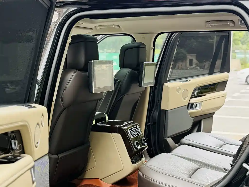 Land Rover Range Rover — миниатюра 9