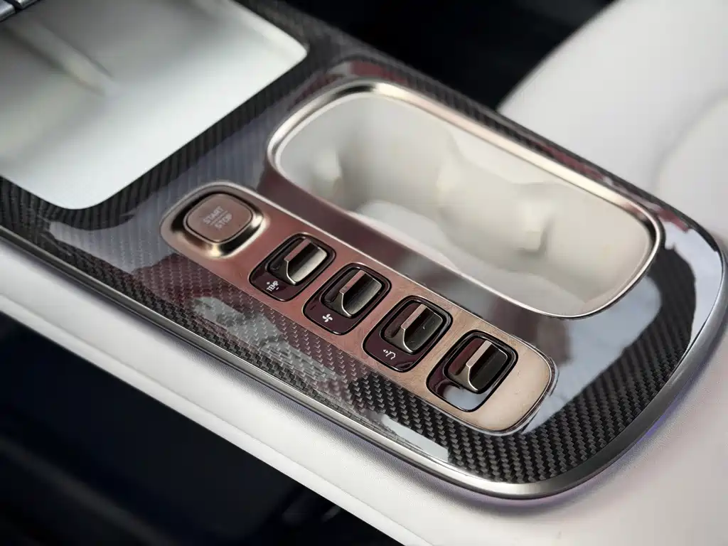Xiaomi SU7 — миниатюра 11