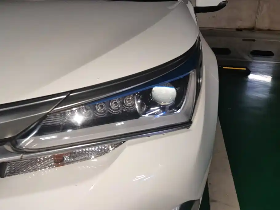 Toyota Corolla — миниатюра 5