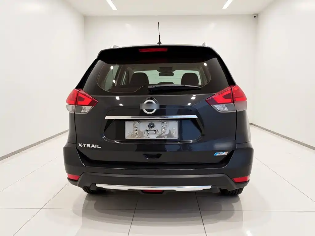 Nissan X-Trail — миниатюра 5