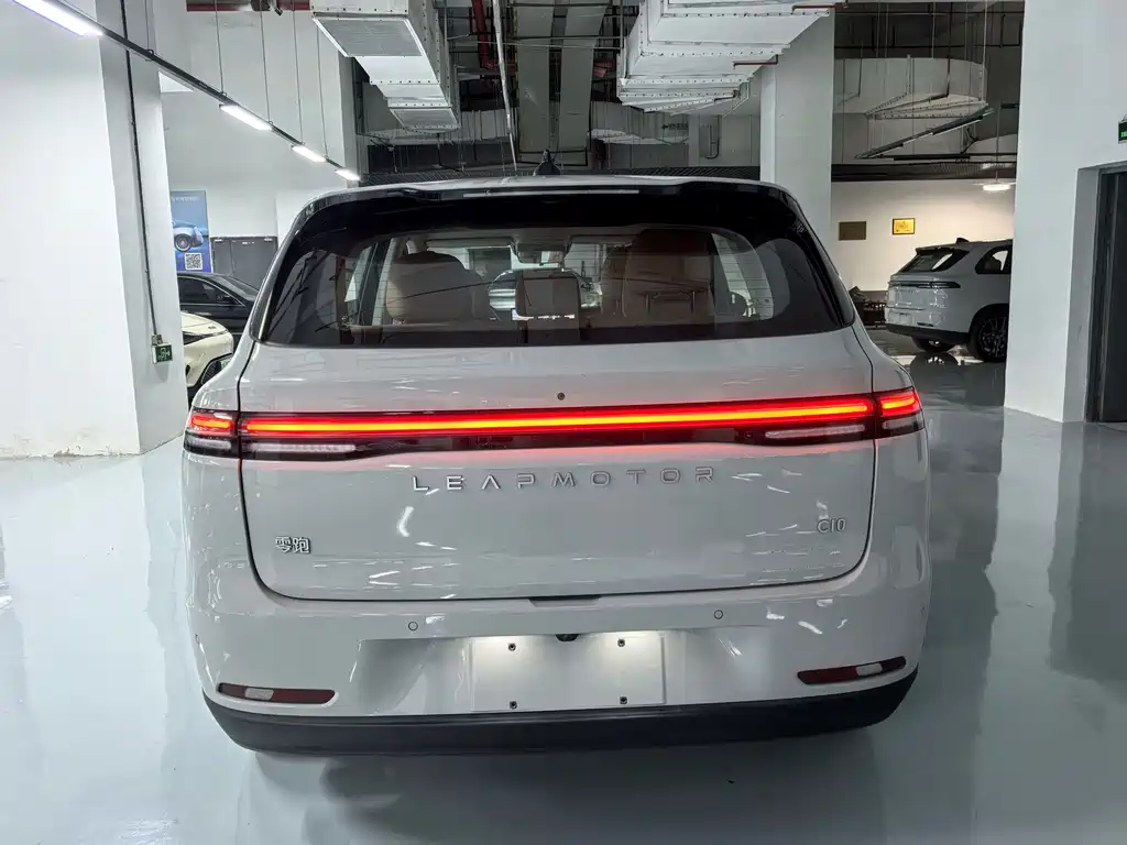 Leapmotor Leapmotor C10 — миниатюра 5