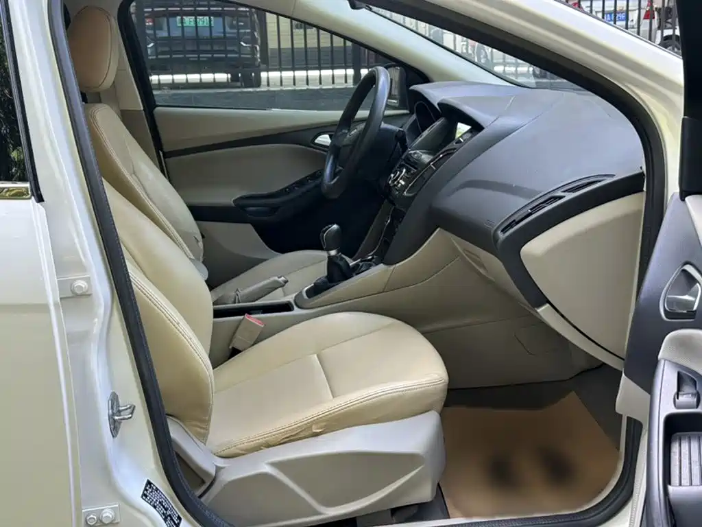 Ford Focus — миниатюра 17