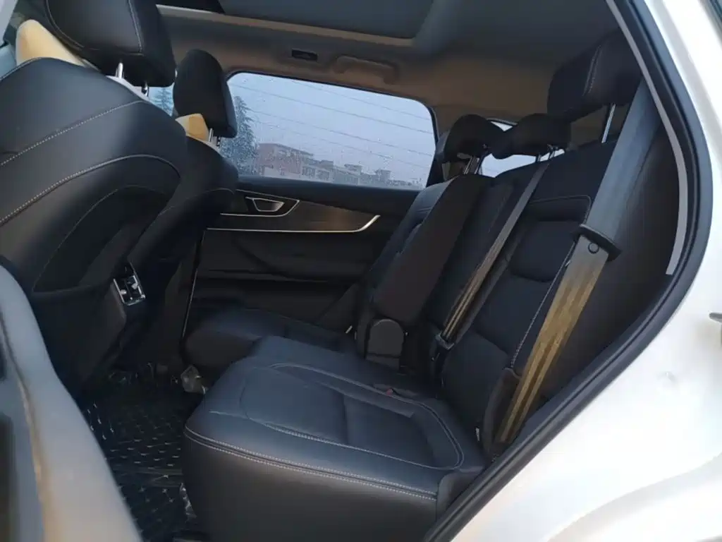 Chery Tiggo 8 — миниатюра 17