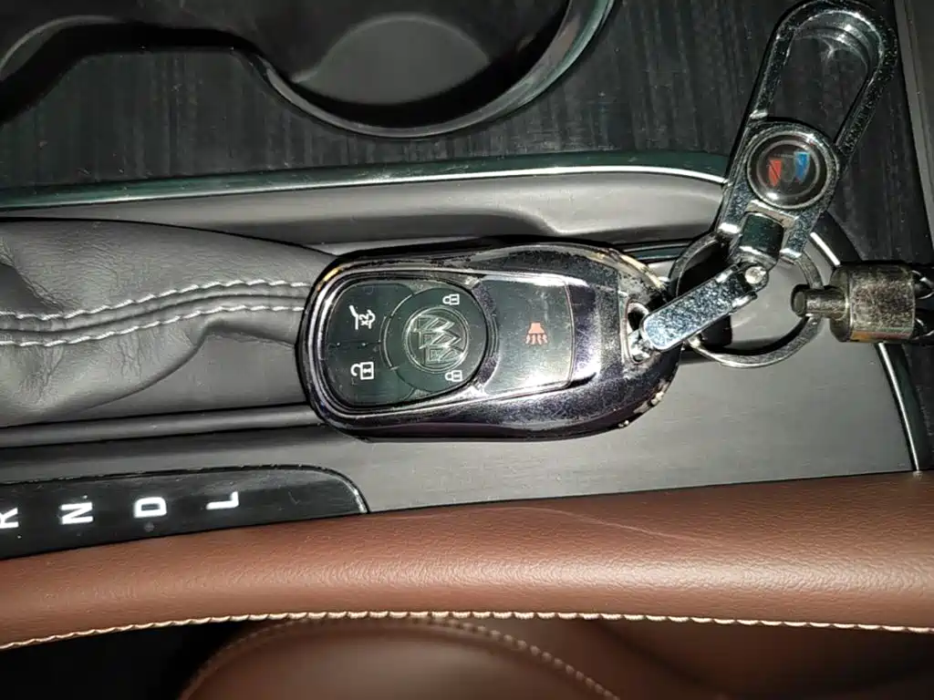 Buick Envision Plus — миниатюра 9