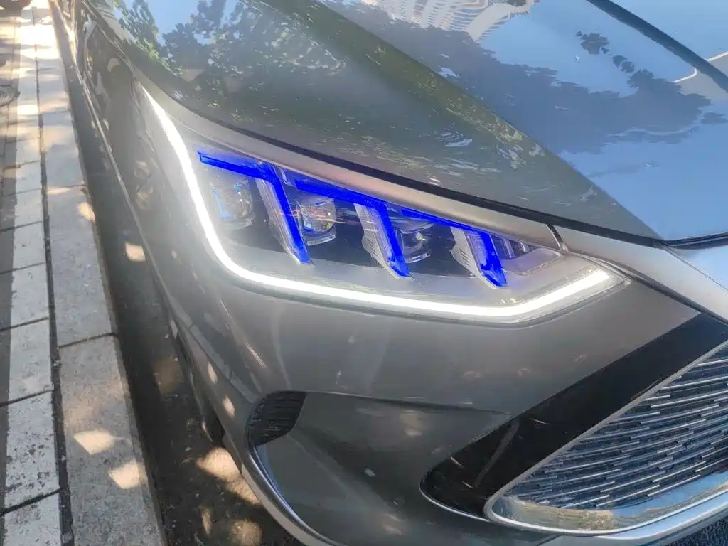 BYD PLUS New Energy — миниатюра 7