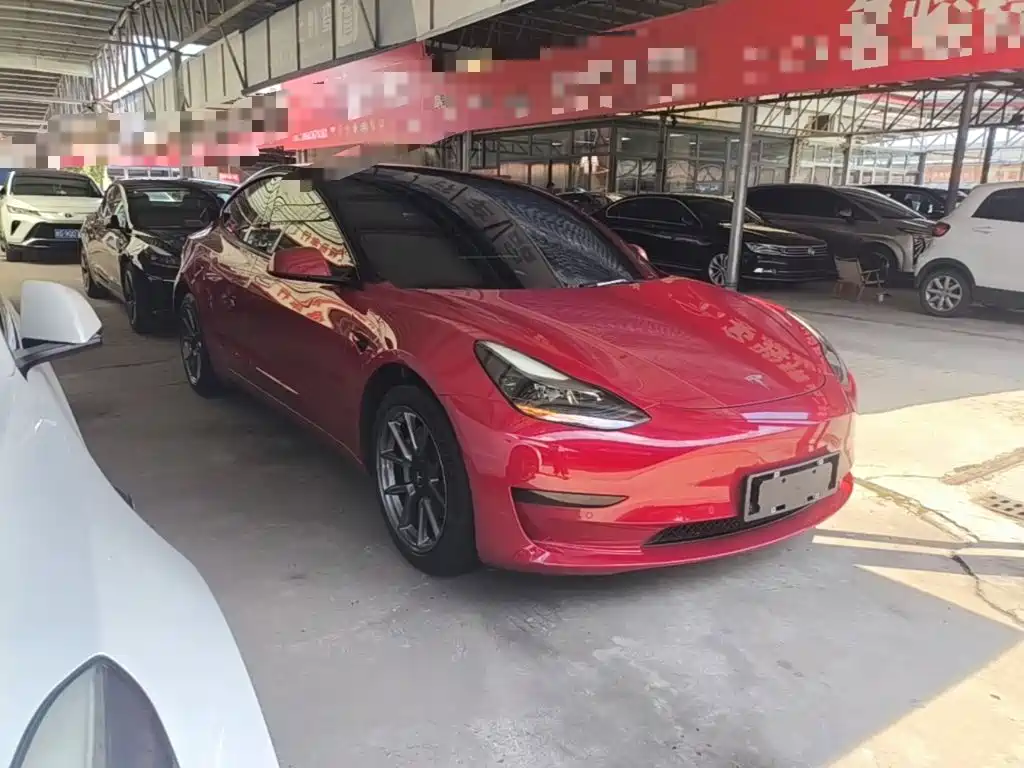 Tesla Model 3 — миниатюра 4