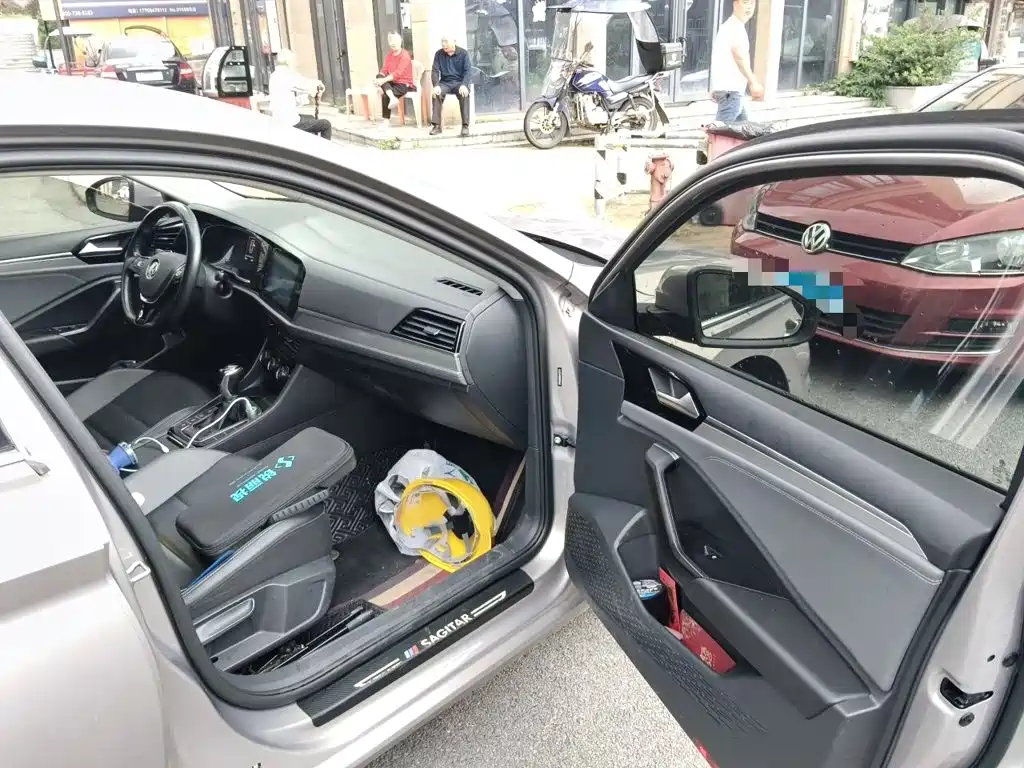 Volkswagen Sagitar — миниатюра 18