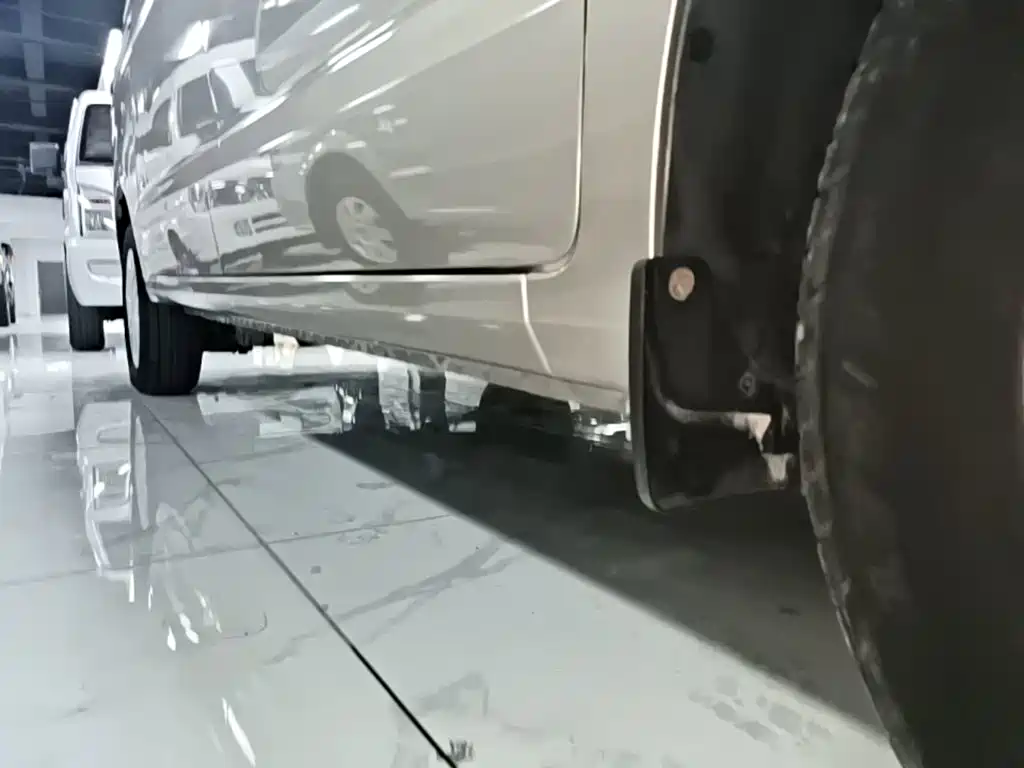Wuling Hongguang V — миниатюра 21