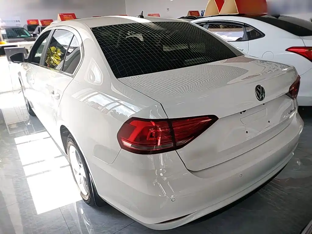 Volkswagen Lavida — миниатюра 5