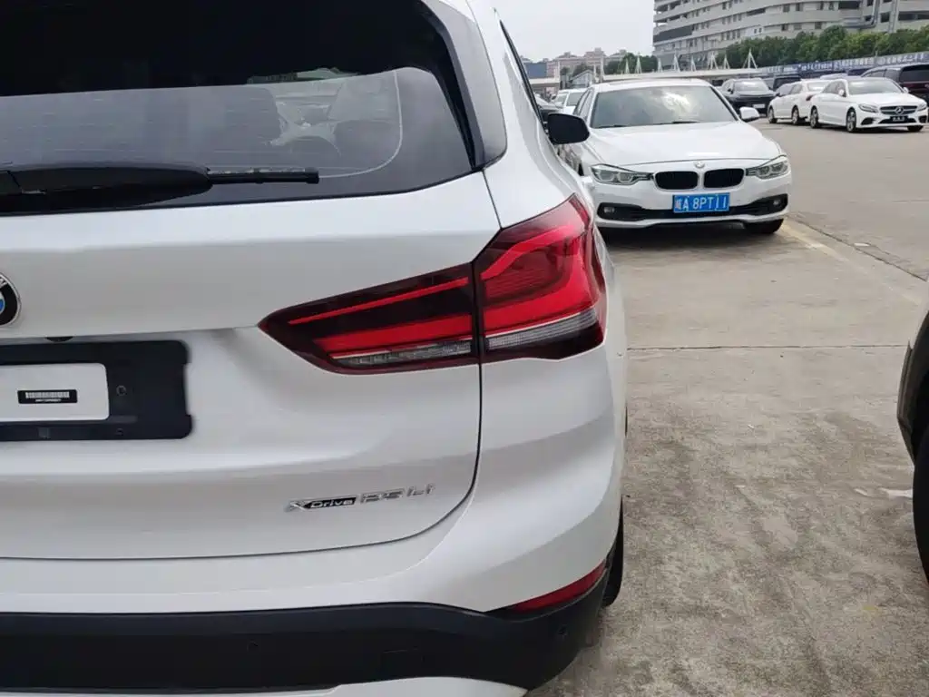 BMW X1 — миниатюра 8