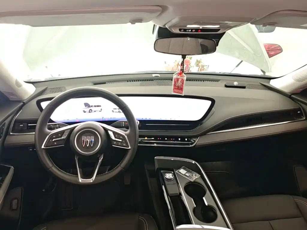 Buick E5 — миниатюра 10