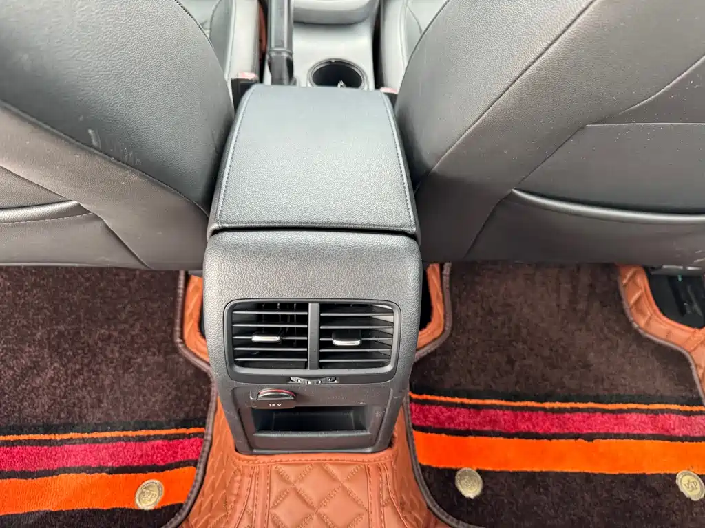 Volkswagen Sagitar — миниатюра 13