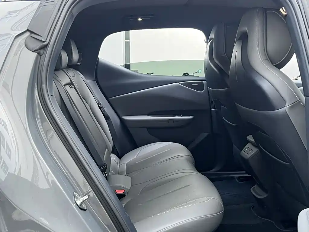 Lynk & Co Z20 — миниатюра 12