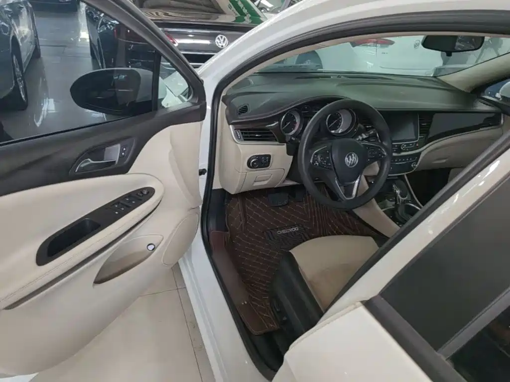 Buick Verano — миниатюра 16
