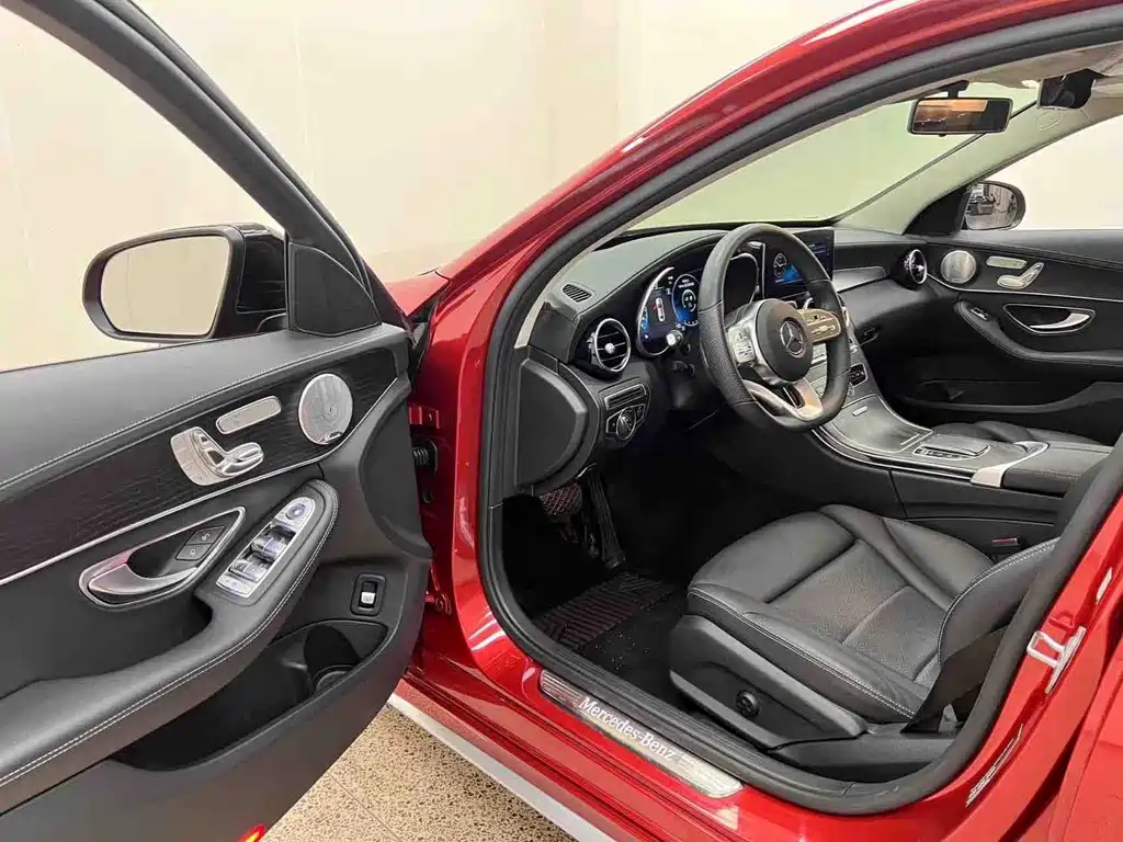 Mercedes-Benz C-Class — миниатюра 8