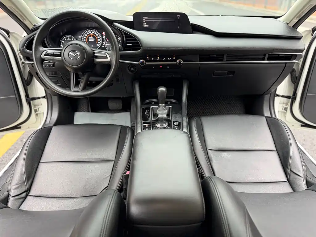 Mazda 3 Axela — миниатюра 5