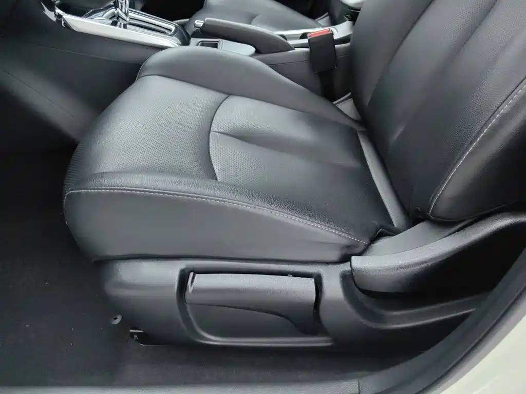 Nissan Sylphy — миниатюра 20
