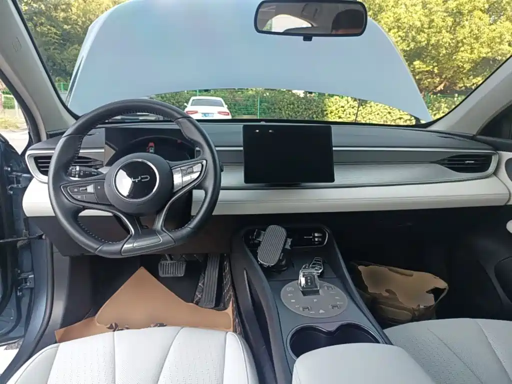 BYD Seal 05 DM-i — миниатюра 10