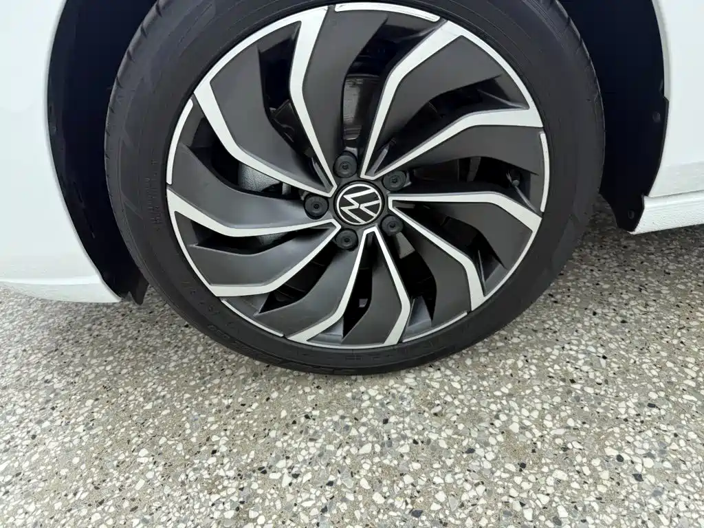 Volkswagen Golf — миниатюра 15