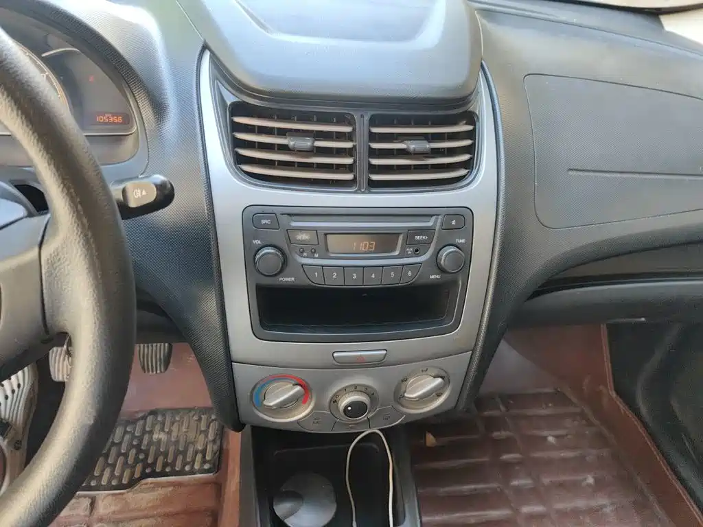Chevrolet Sail — миниатюра 14