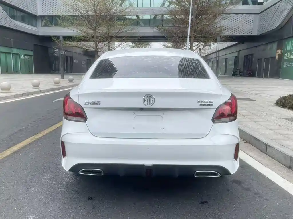 MG MG5 — миниатюра 8