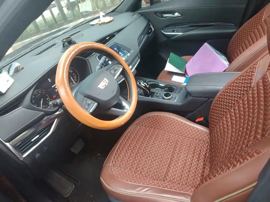 Cadillac XT4 — миниатюра 16