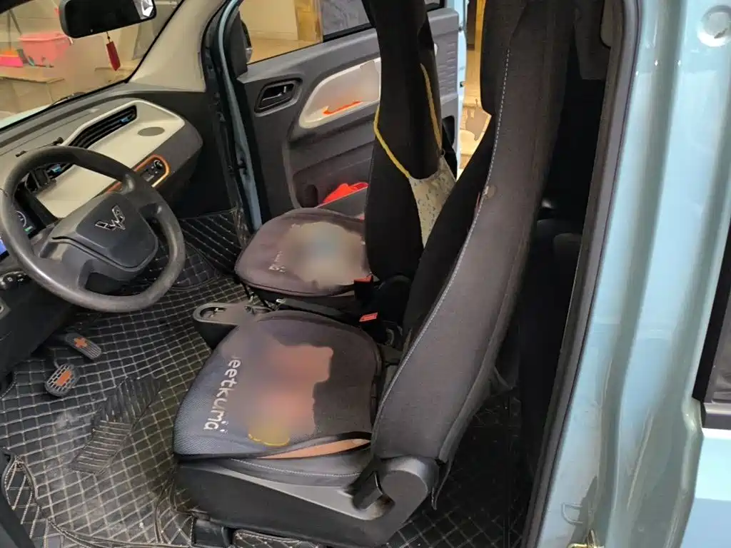 Wuling MINIEV — миниатюра 8