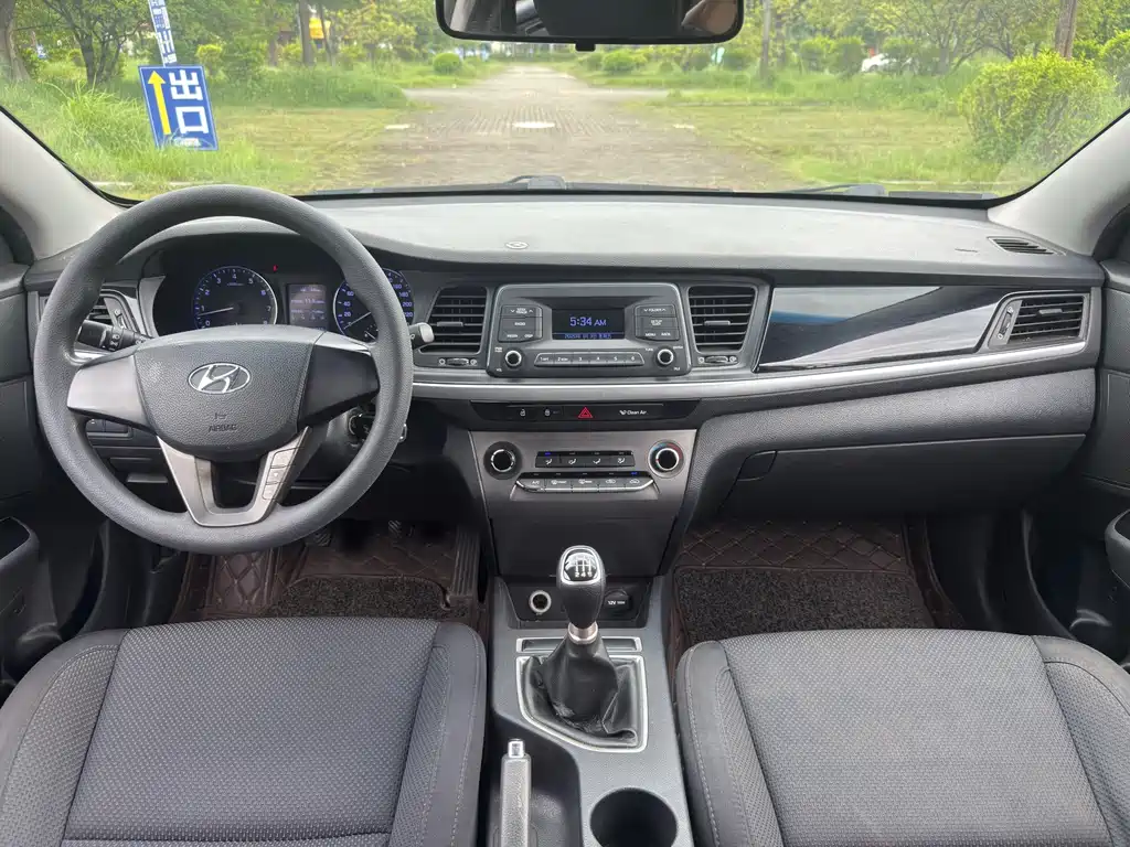 Hyundai Mistra — миниатюра 6