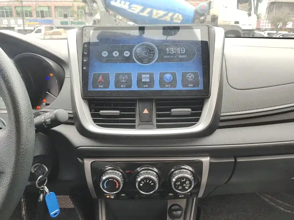 Toyota Vios FS — миниатюра 13