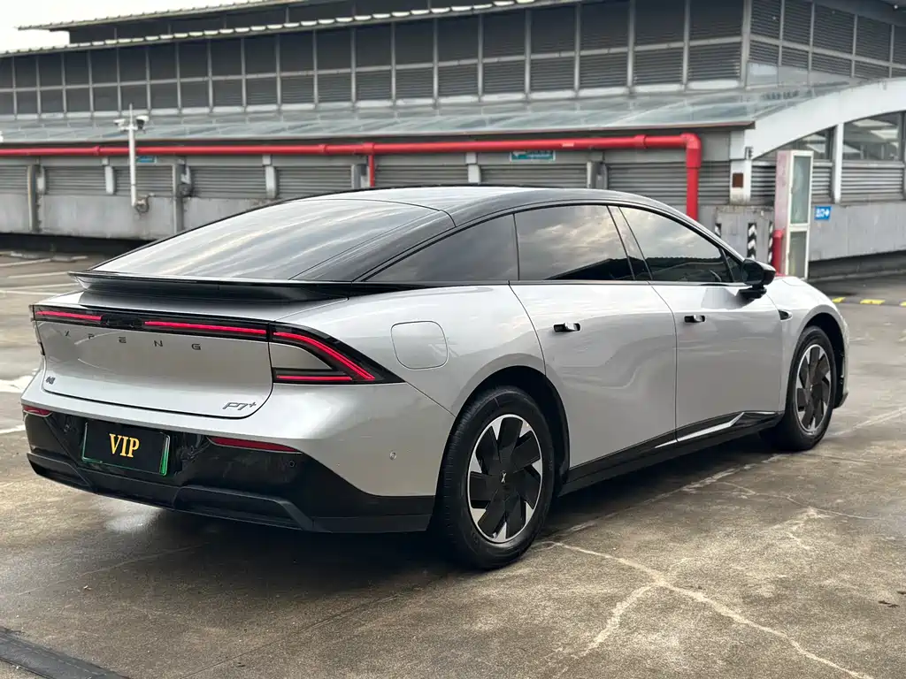 Xpeng P7 + 2025 Max Flagship