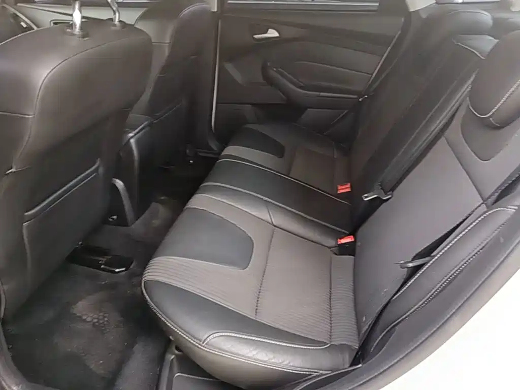 Ford Focus — миниатюра 17