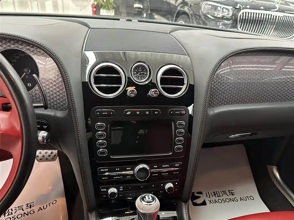 Bentley Flying Spur 2010 6.0T мест