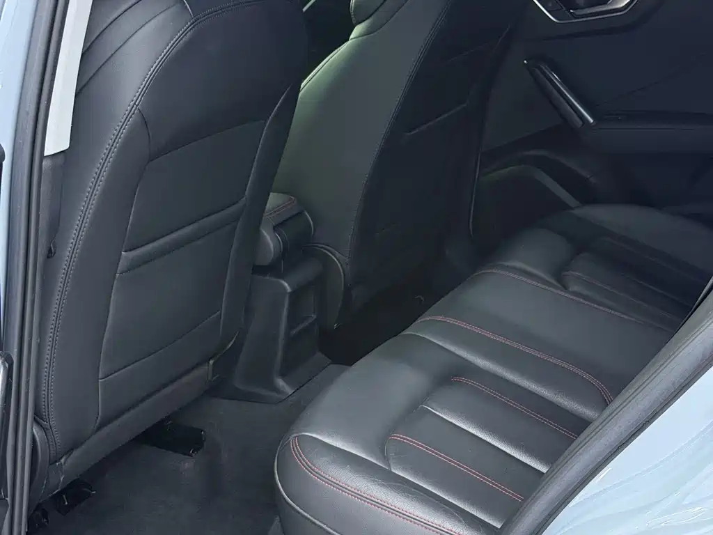 Audi Q2L 2022 35 TFSI Fashion