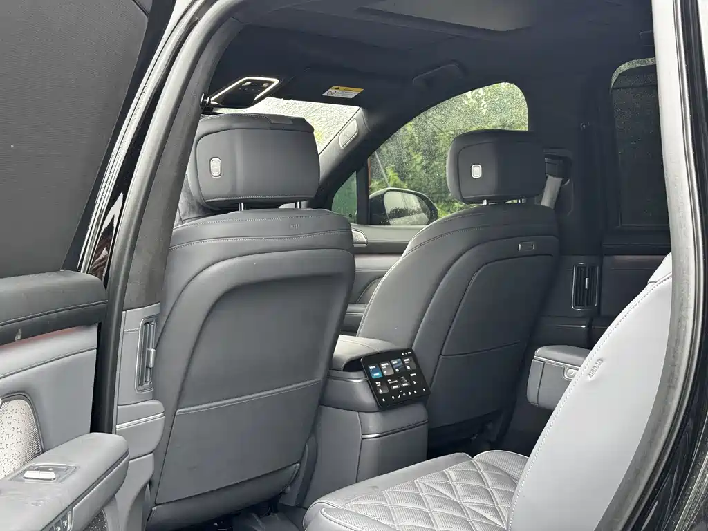 NIO ES8 2026 мест Executive Luxury