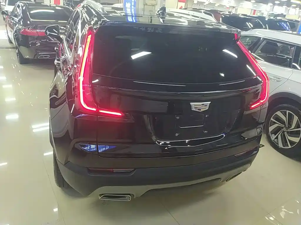 Cadillac XT4 — миниатюра 6