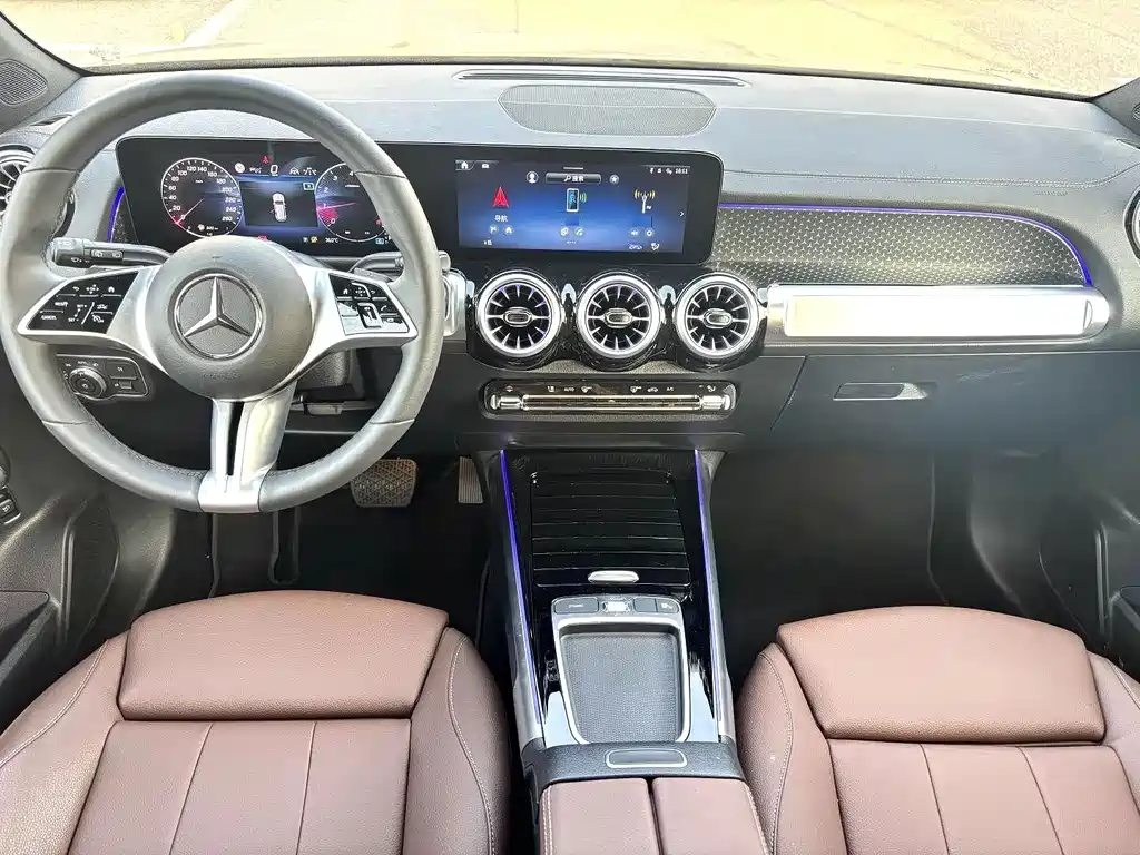 Mercedes-Benz GLB — миниатюра 6