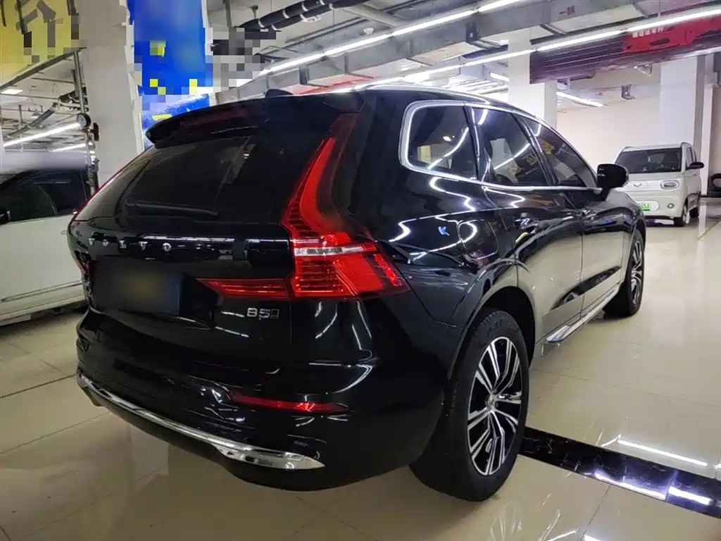 Volvo XC60 2022 B5 Luxury