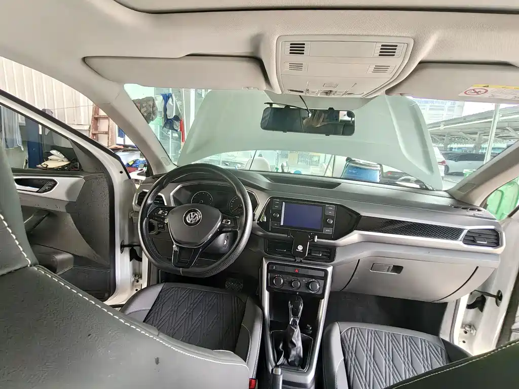 Volkswagen T-Cross — миниатюра 7