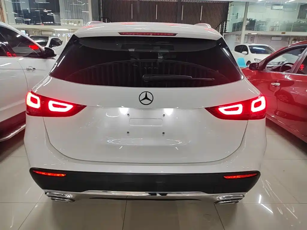Mercedes-Benz GLA — миниатюра 6