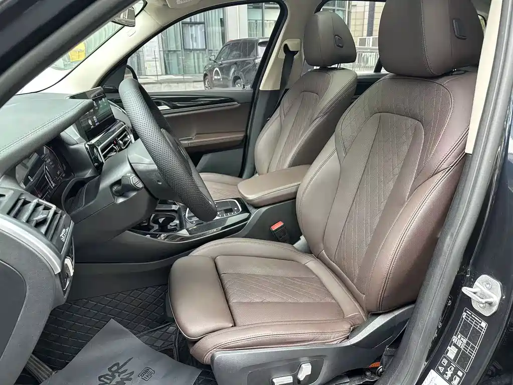 BMW X3 — миниатюра 5