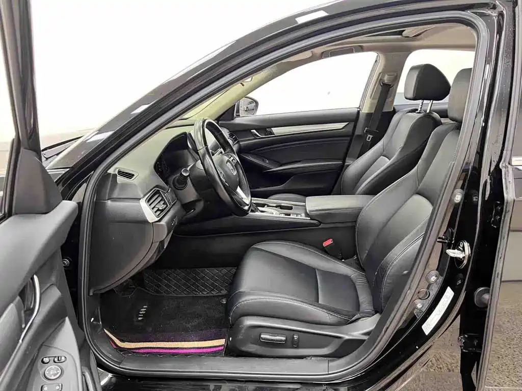 Honda Accord 2018 260TURBO Elite V