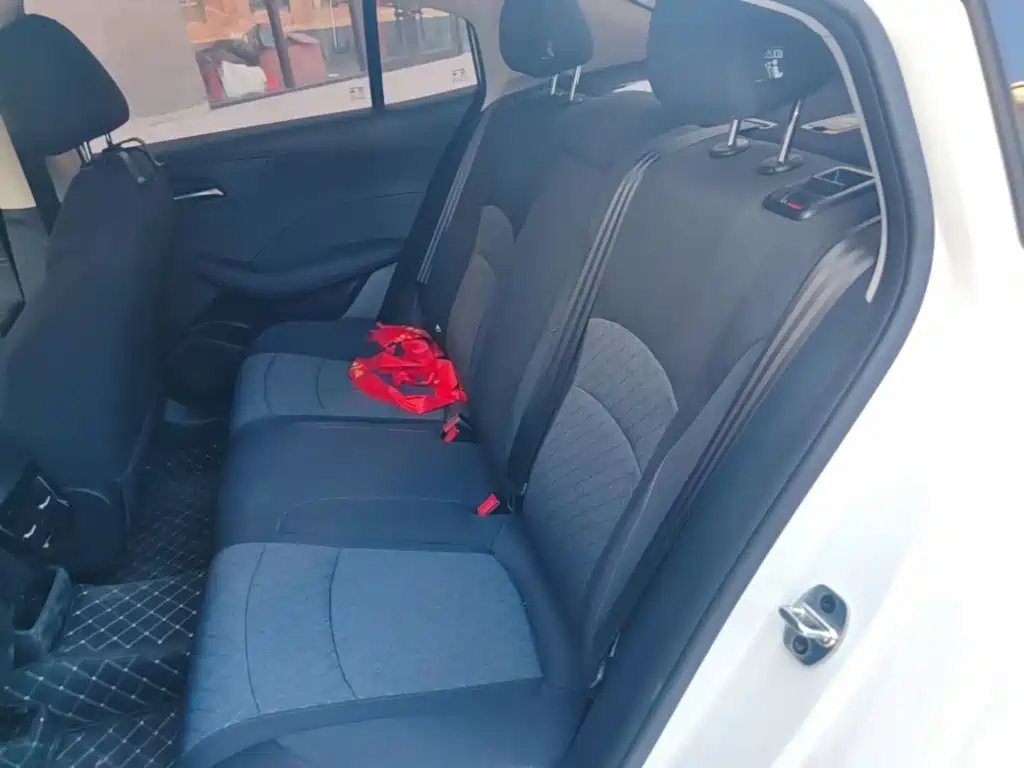 Roewe i5 — миниатюра 17