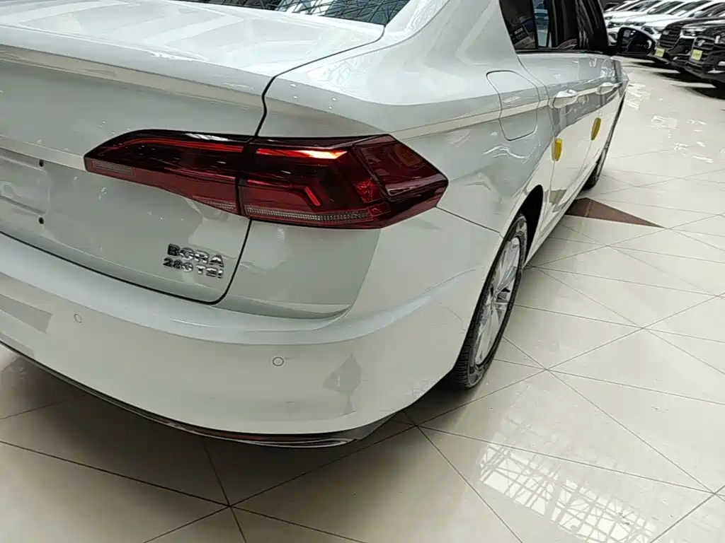 Volkswagen Bora — миниатюра 8