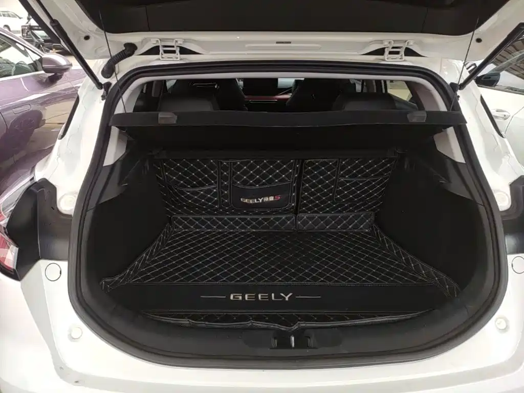 Geely Emgrand S — миниатюра 19