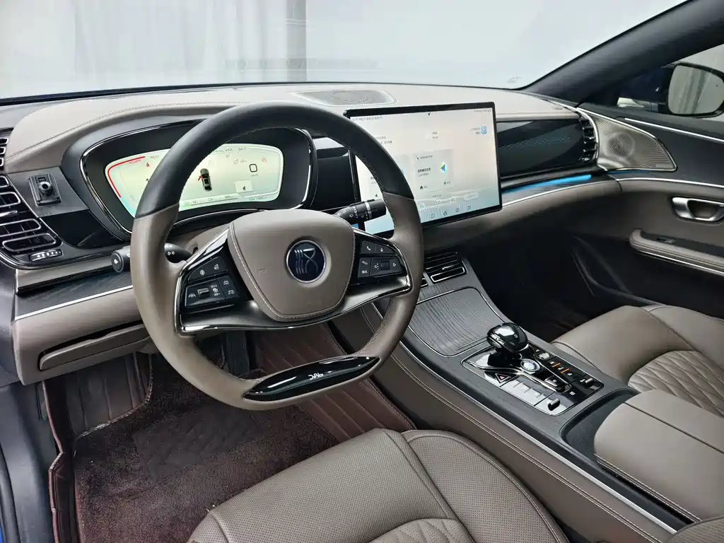BYD Han — миниатюра 16